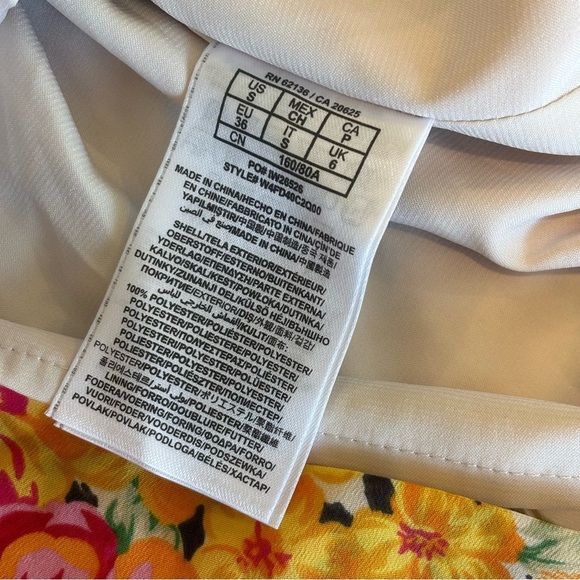 GUESS Floral Print Faux Wrap Romper with Shorts and Ruffle Accents NWT Sz Small - Picture 7 of 14